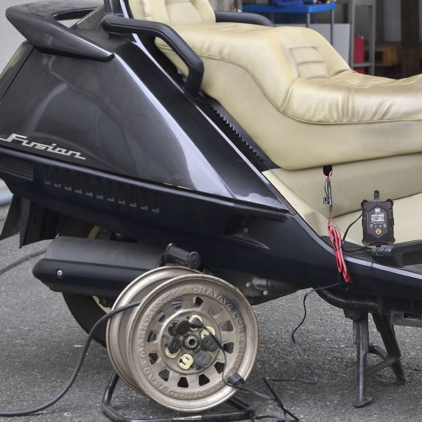 スーパーナット 星乃充電器 (6V/12V対応)